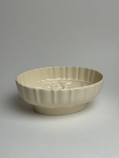 Vintage Ivory Jelly Mould