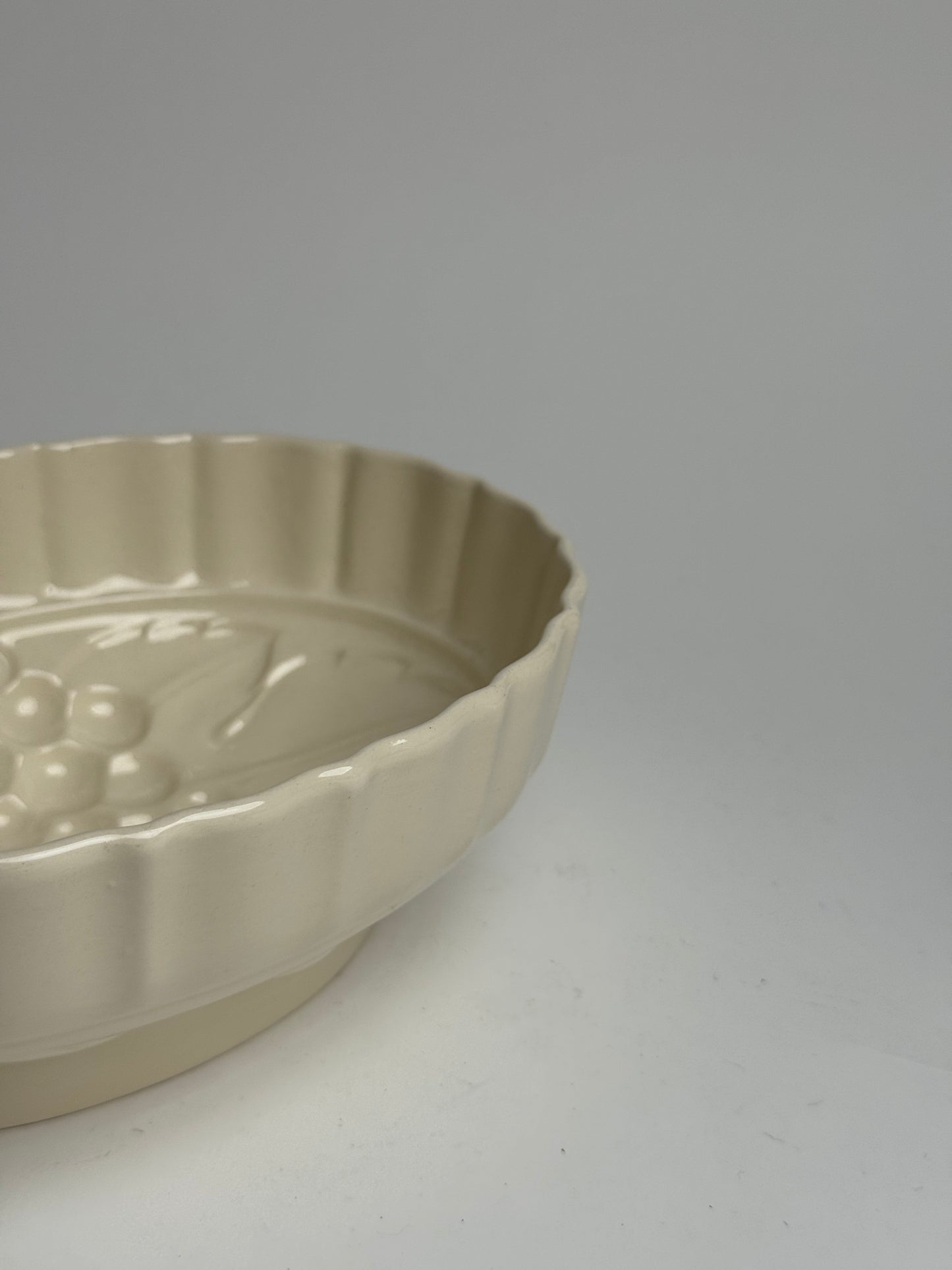 Vintage Ivory Jelly Mould