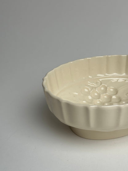 Vintage Ivory Jelly Mould