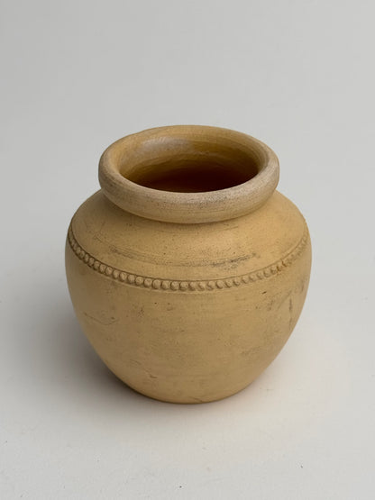 Small Rounded Beaded Vintage Pot