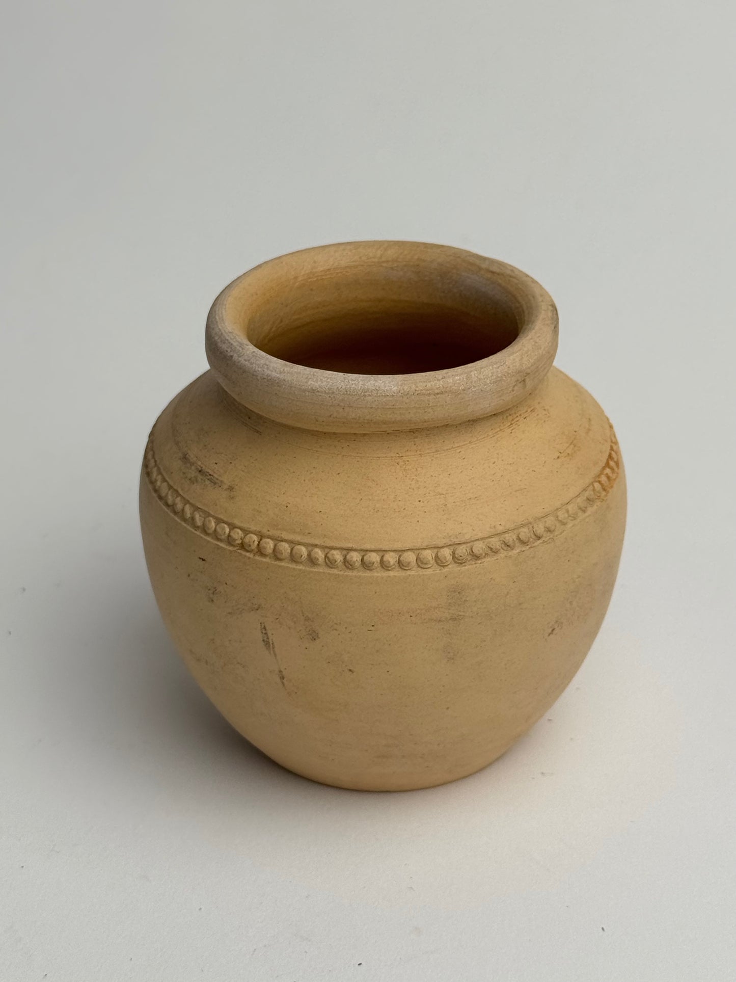 Small Rounded Beaded Vintage Pot