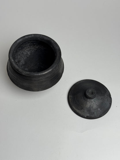 Charcoal Rounded Pots