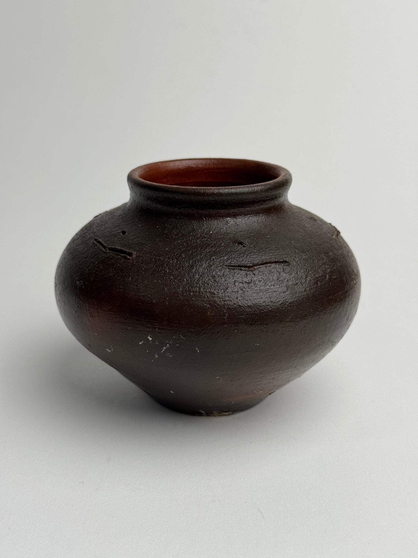 Small Deep Brown Vintage Pot