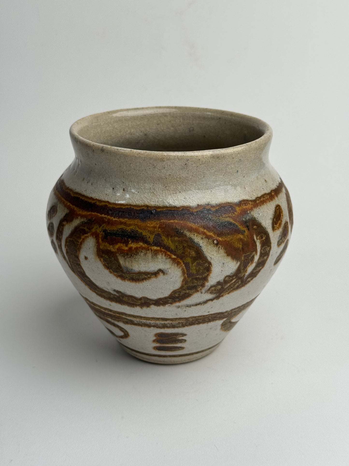 Warm Brown Pattern Tapered Pot