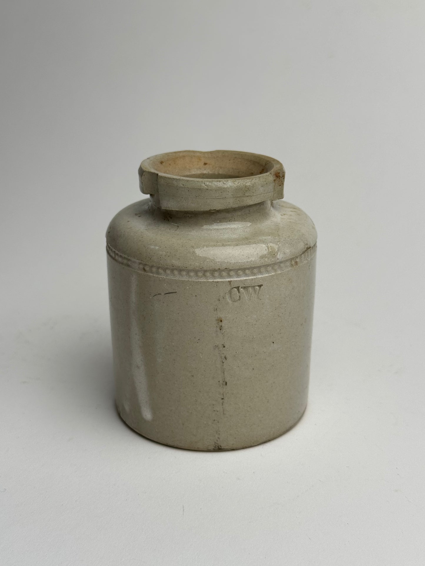 Small Greige Vintage Pot