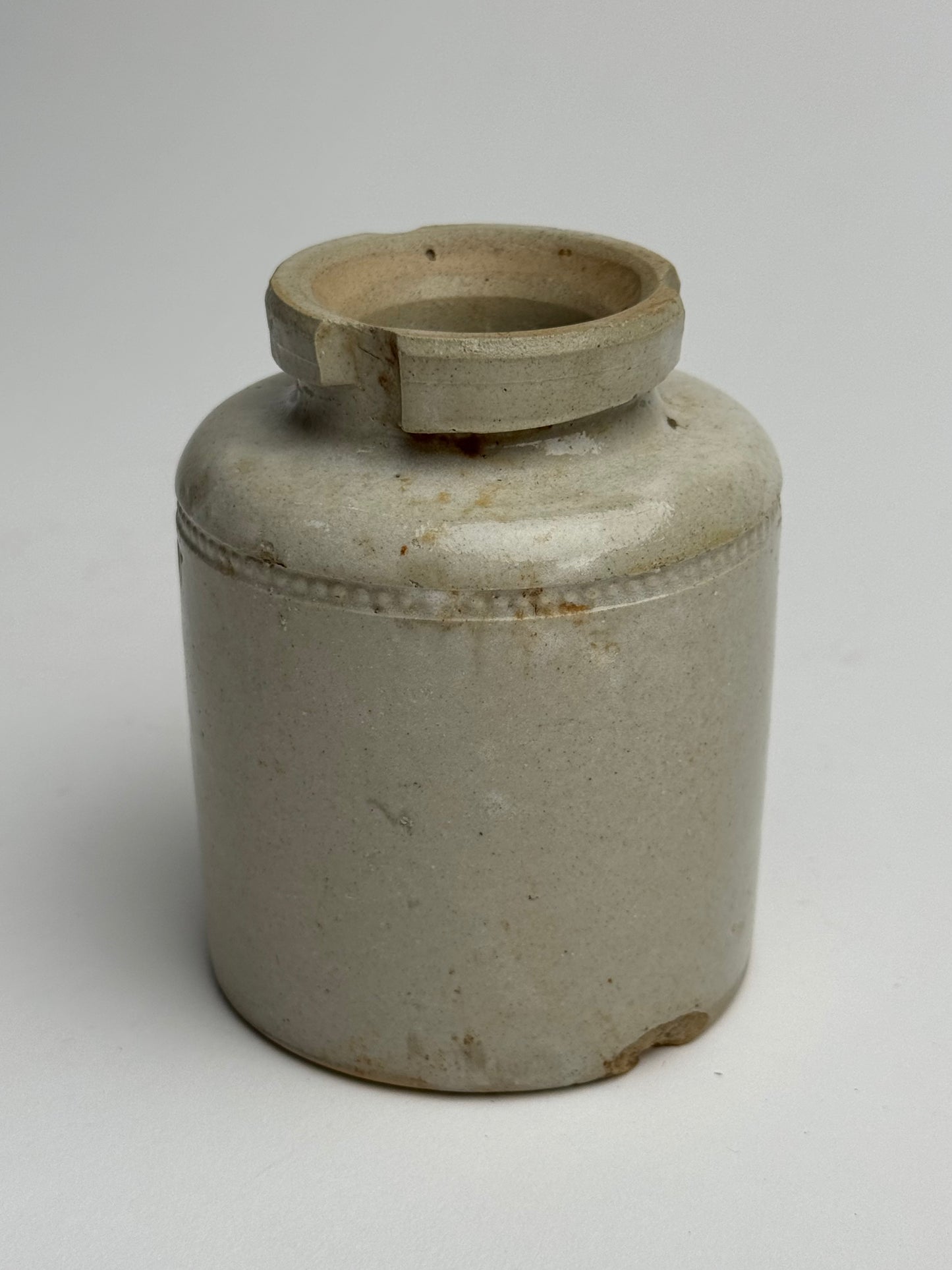 Small Greige Vintage Pot