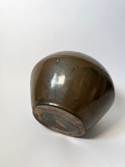 Rounded South Asian Pot