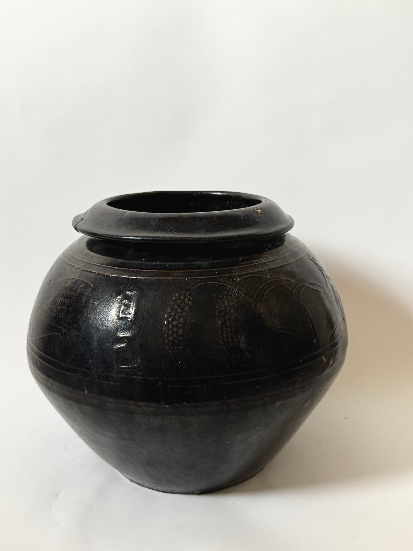 Large Dark South Asian Rounded Pot