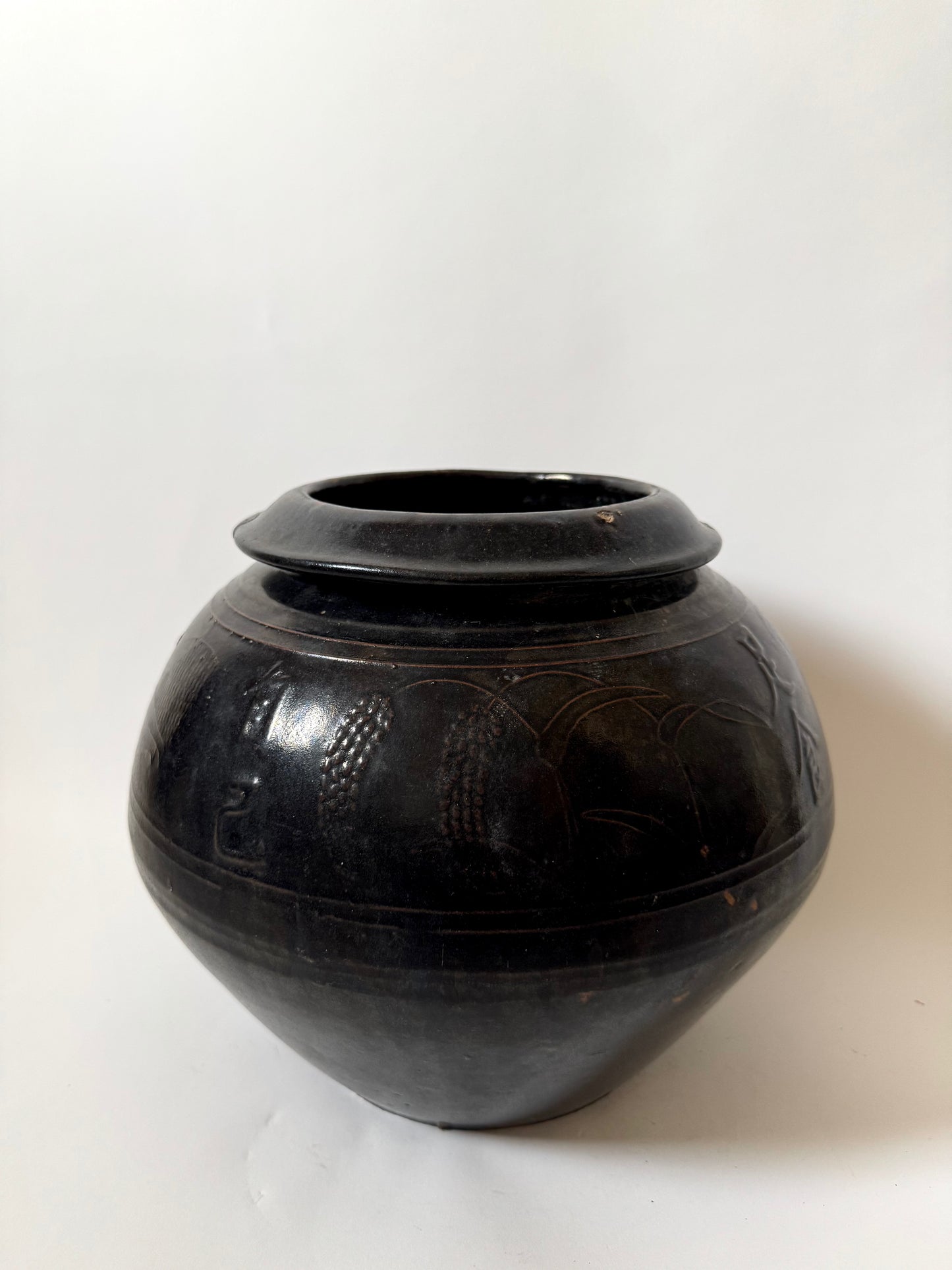 Large Dark South Asian Rounded Pot