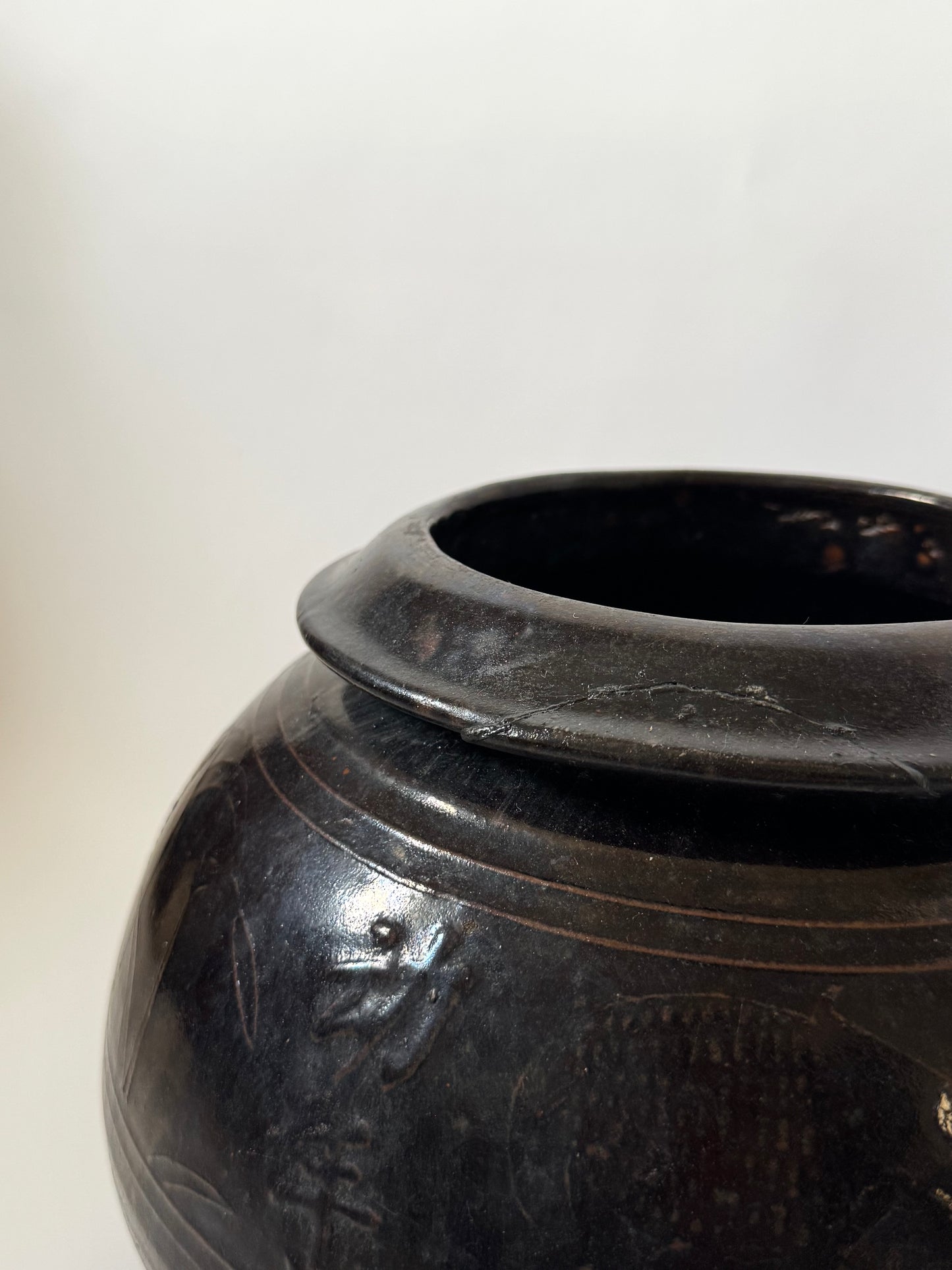Large Dark South Asian Rounded Pot