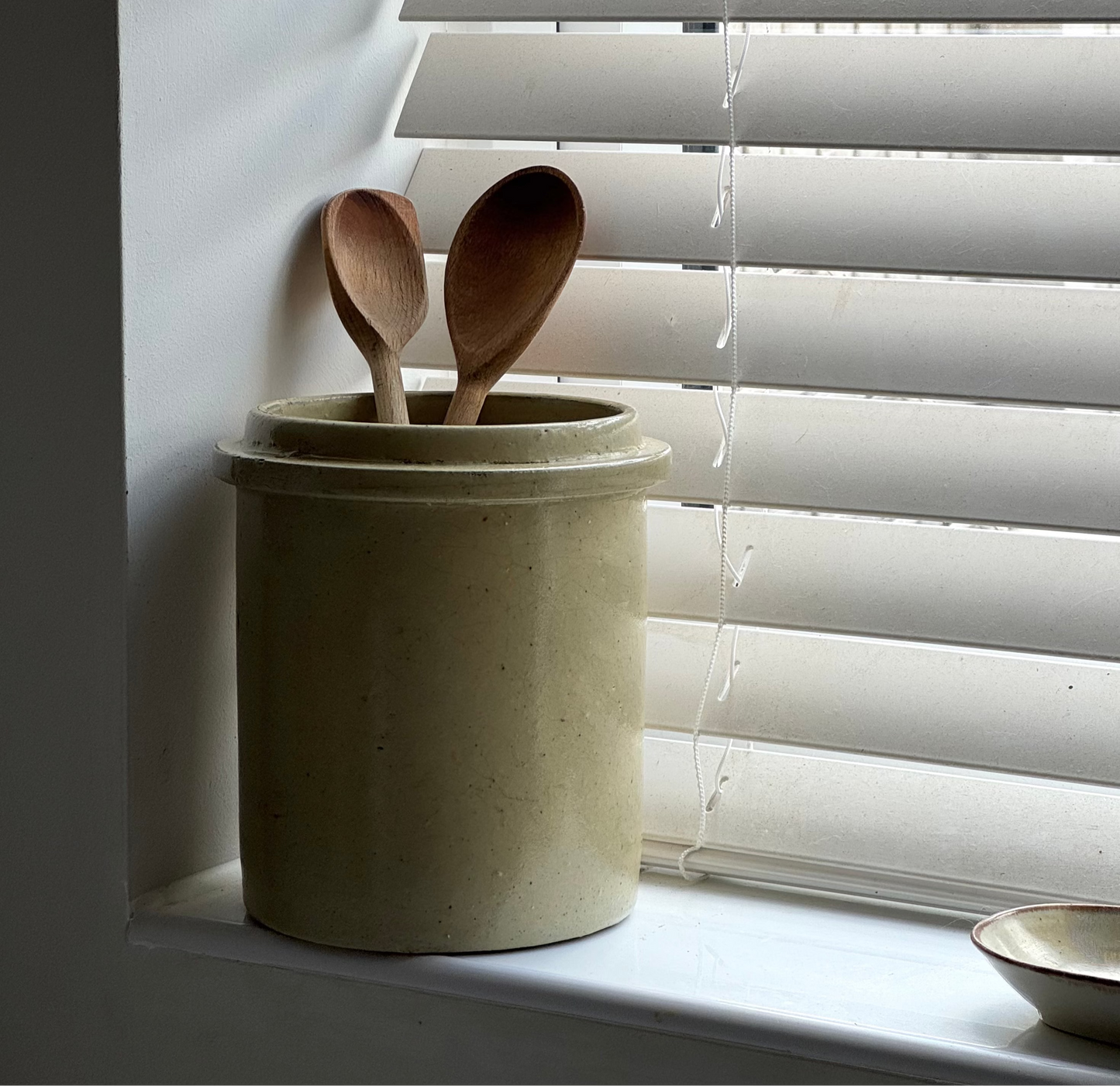 Glazed Stoneware Utility Pot