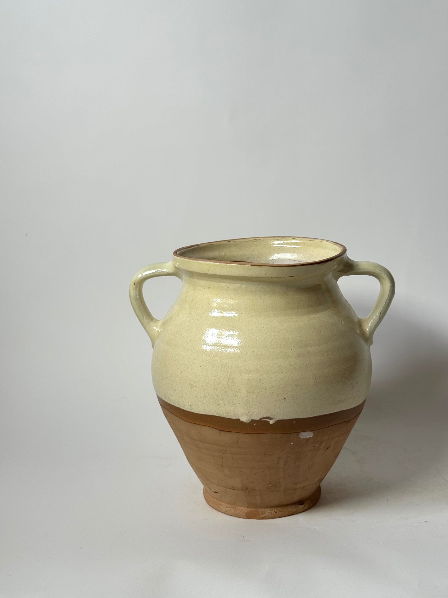 Half Glaze Butter Yellow Urn