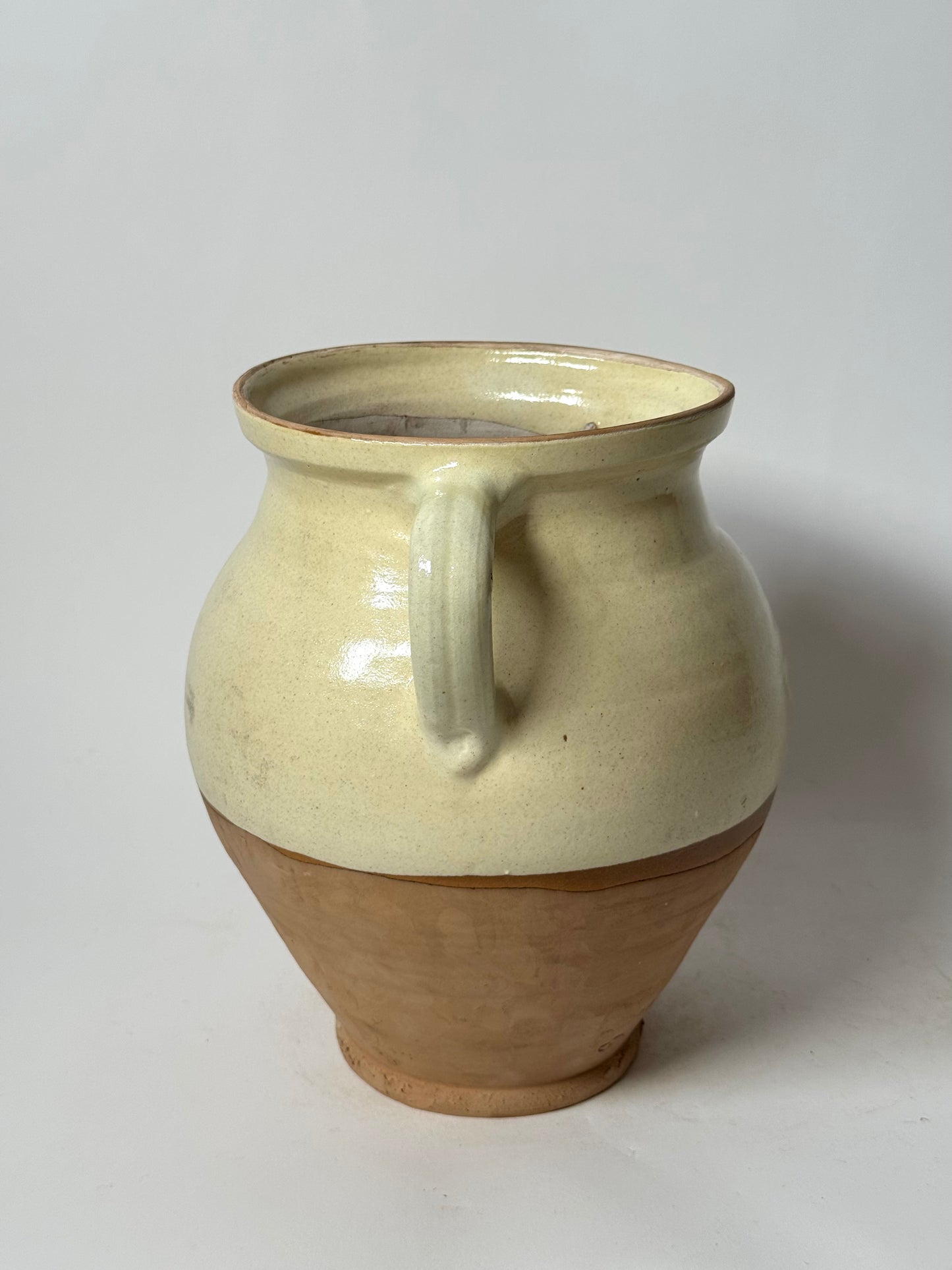 Half Glaze Butter Yellow Urn