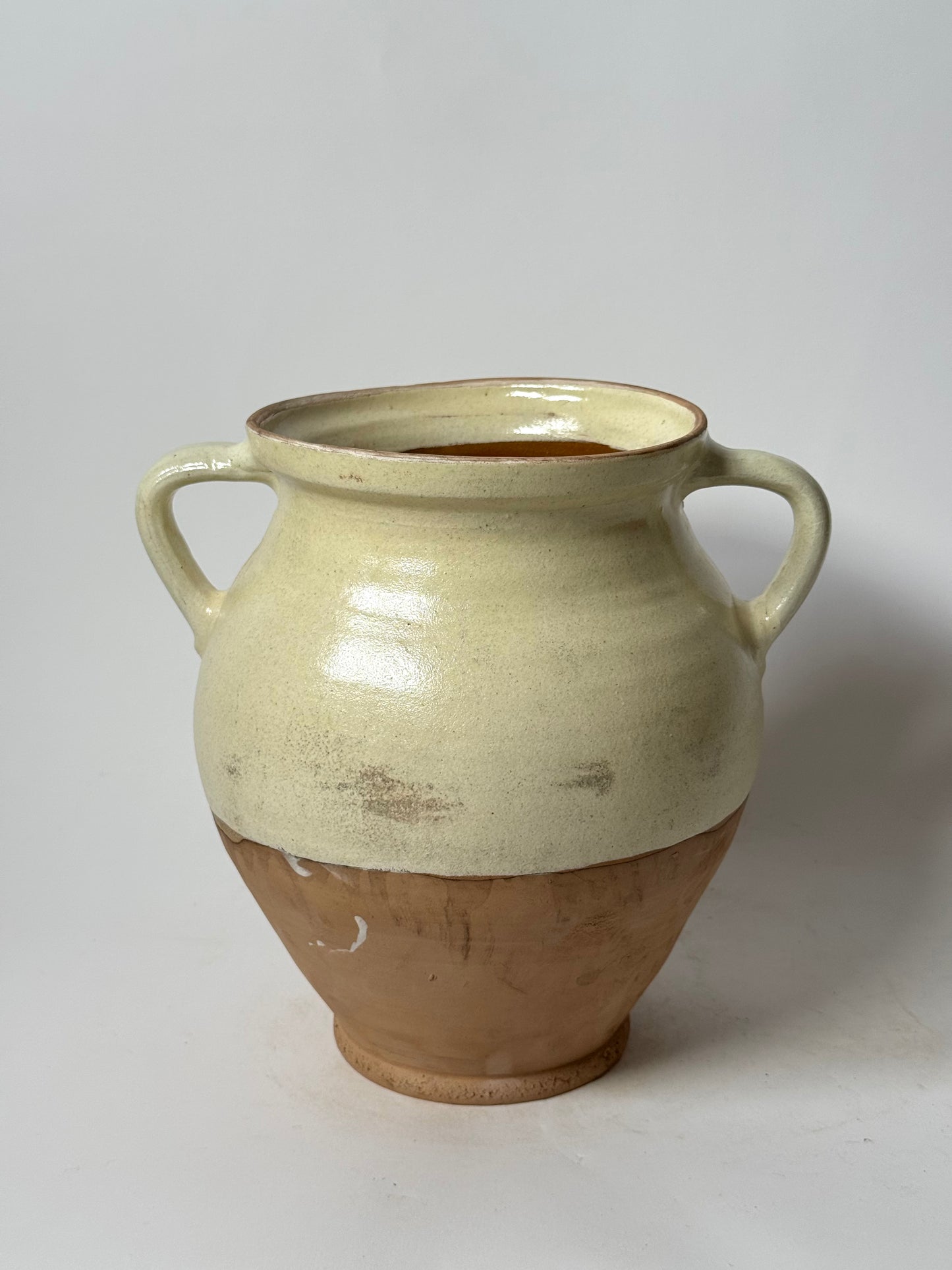 Half Glaze Butter Yellow Urn