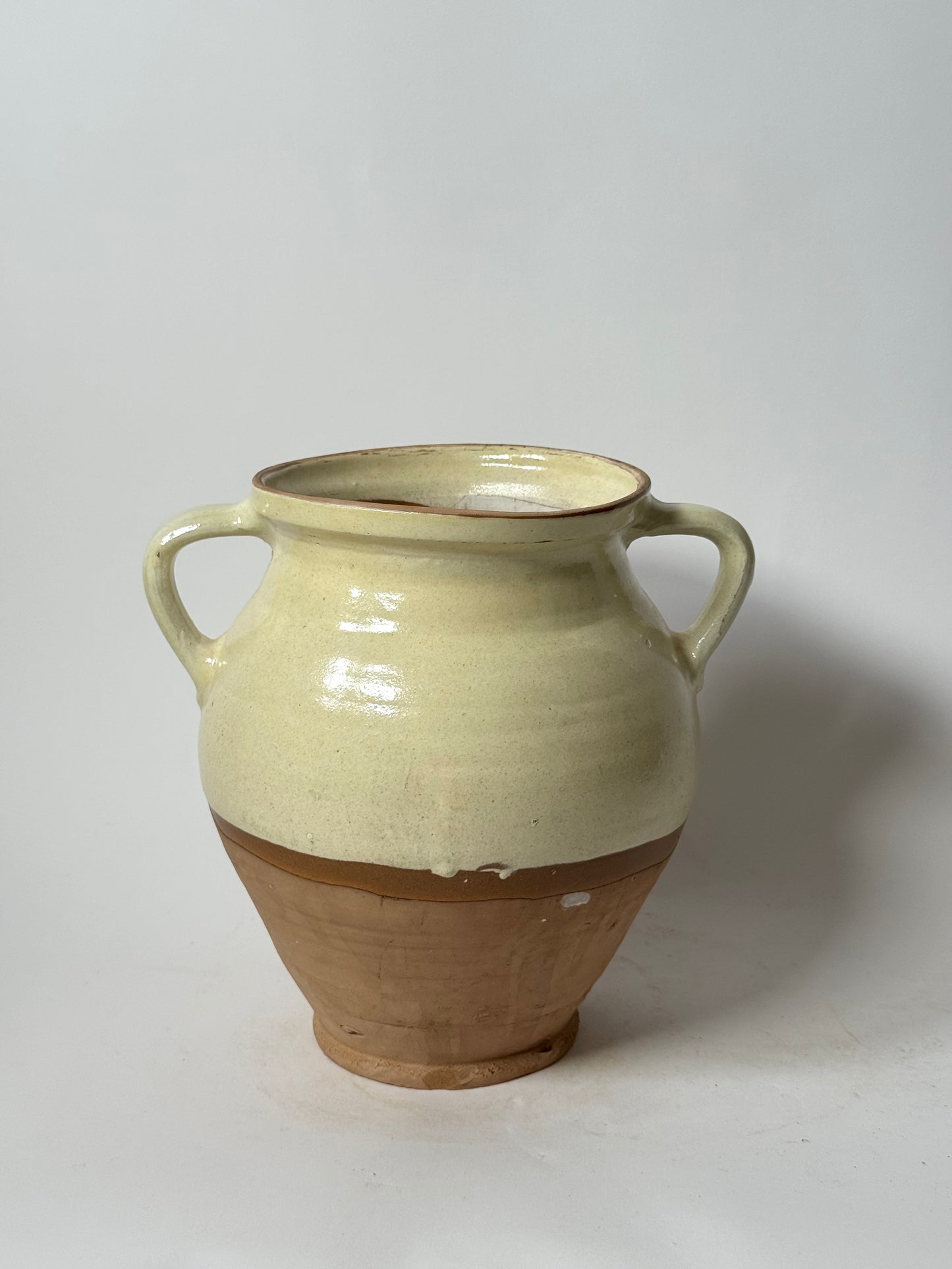 Half Glaze Butter Yellow Urn