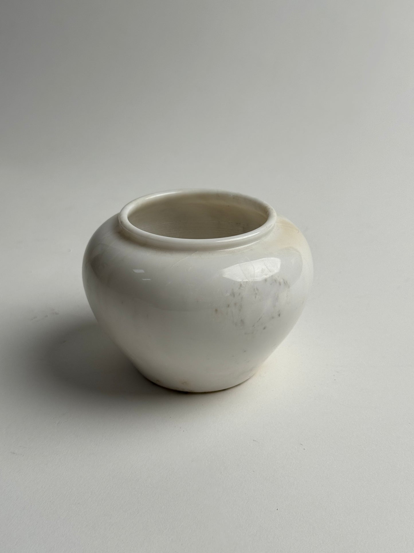 Small White Vintage Marble Pot