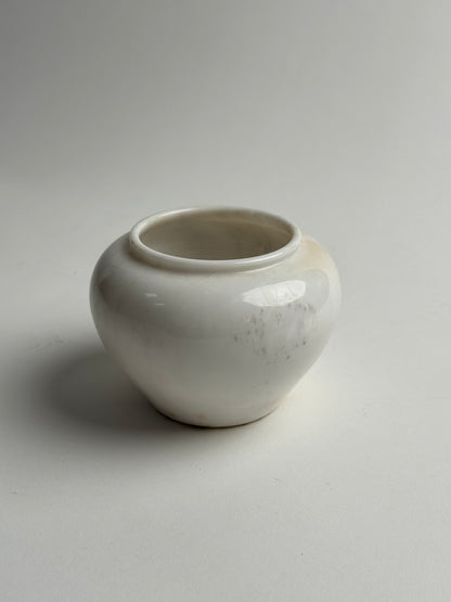 Small White Vintage Marble Pot