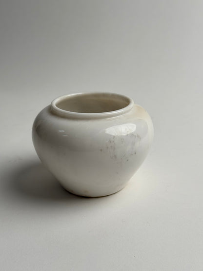 Small White Vintage Marble Pot