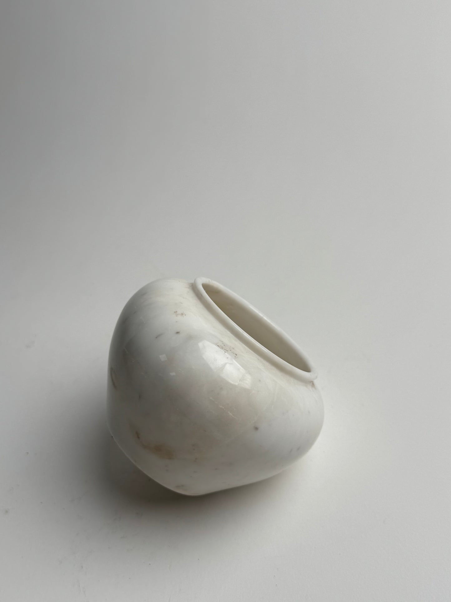Small White Vintage Marble Pot