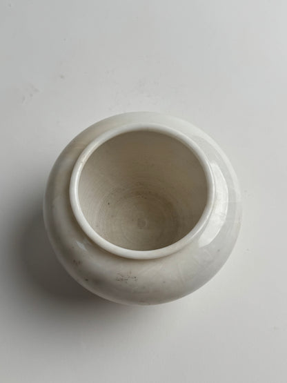 Small White Vintage Marble Pot