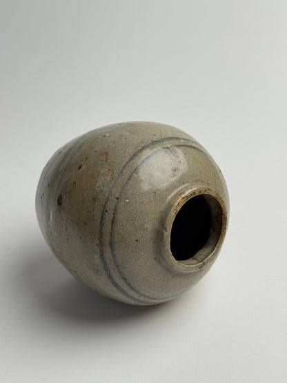Line Detail Antique Ginger Jar