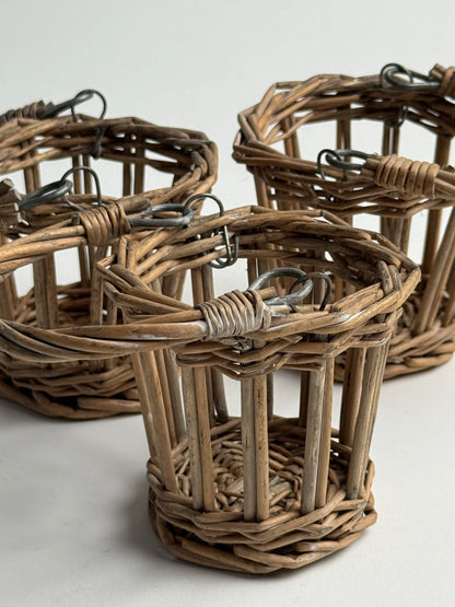 Small Vintage Wicker Baskets