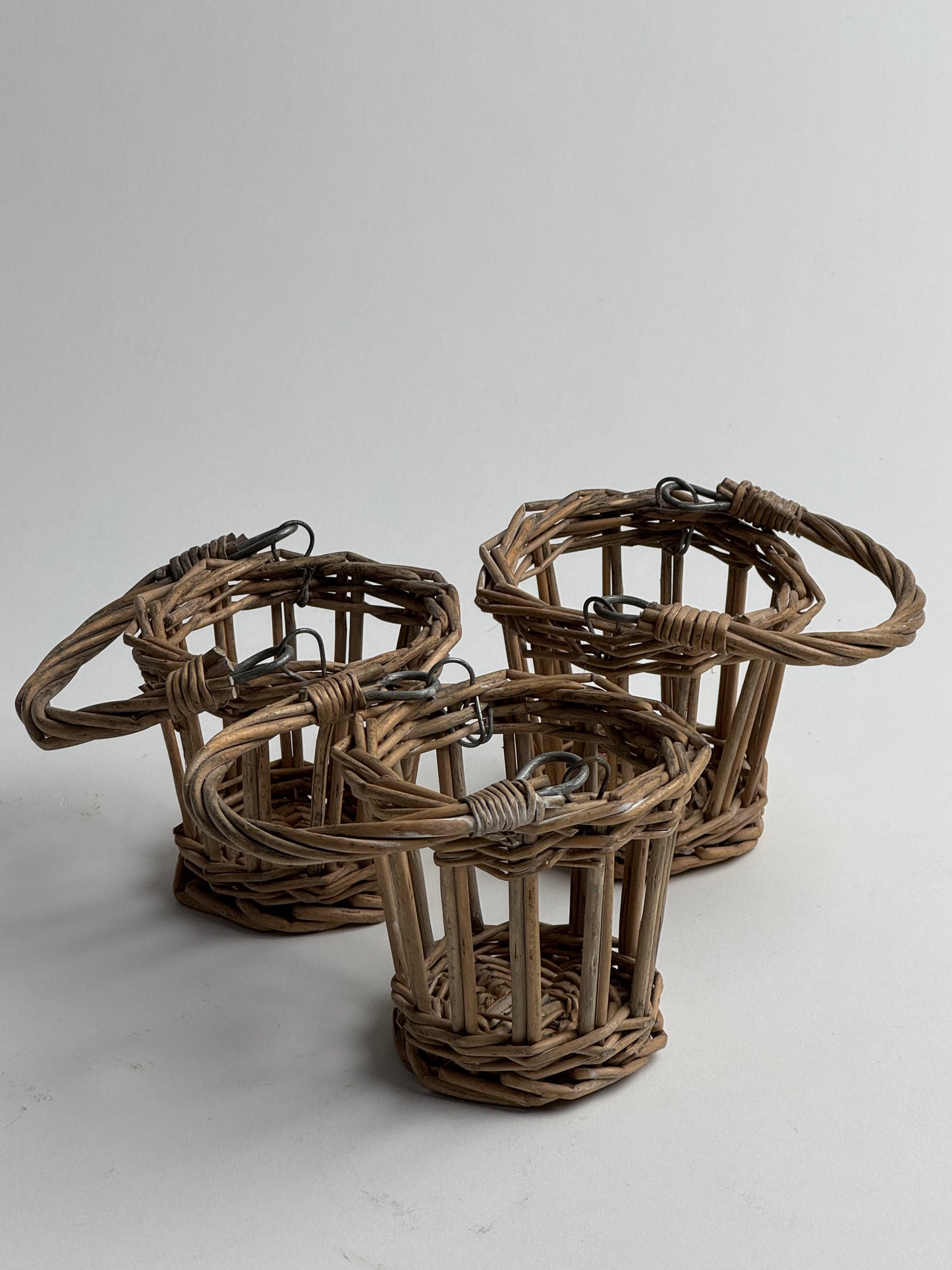 Small Vintage Wicker Baskets