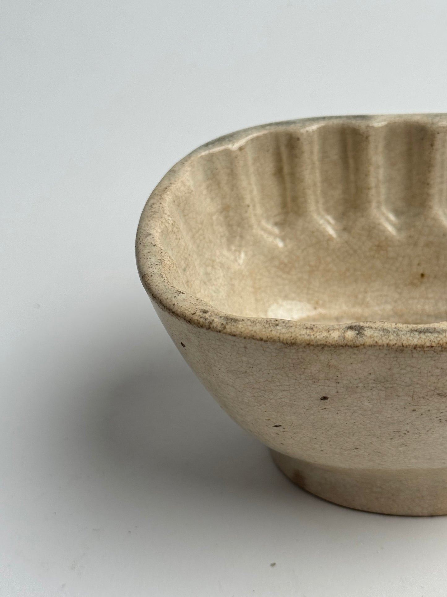 Vintage Cream Glazed Jelly Mould