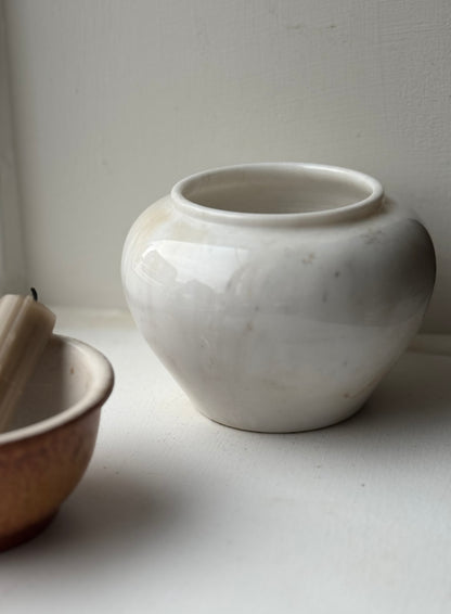 Small White Vintage Marble Pot