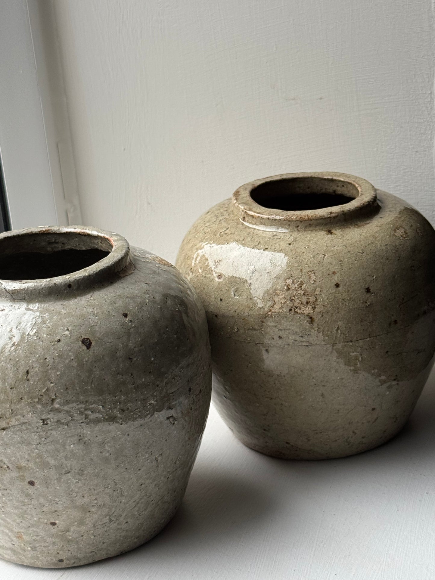 Warm Beige Antique Ginger Jar