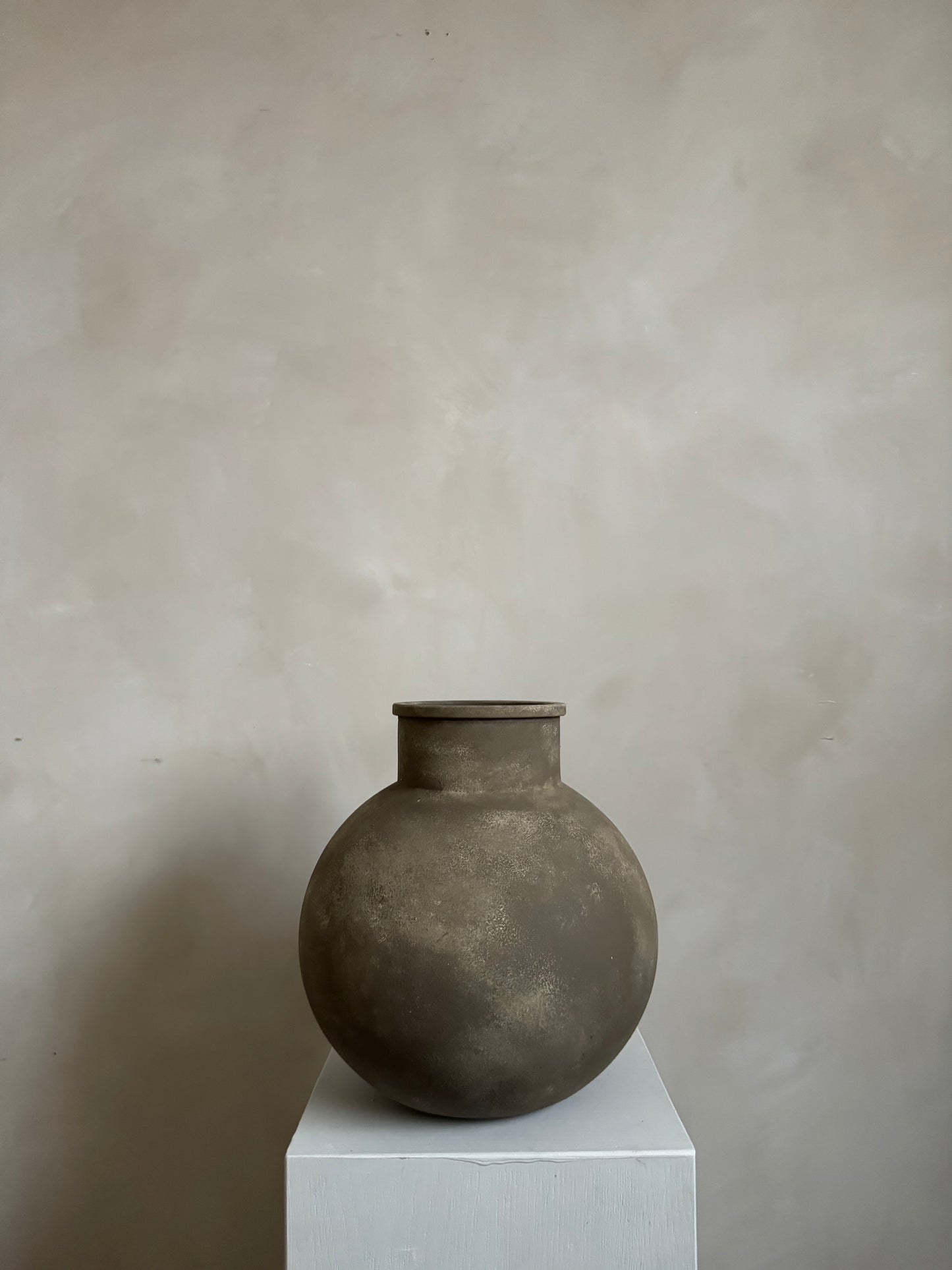 EARTH  |  Earthy brown large rounded rustic vase