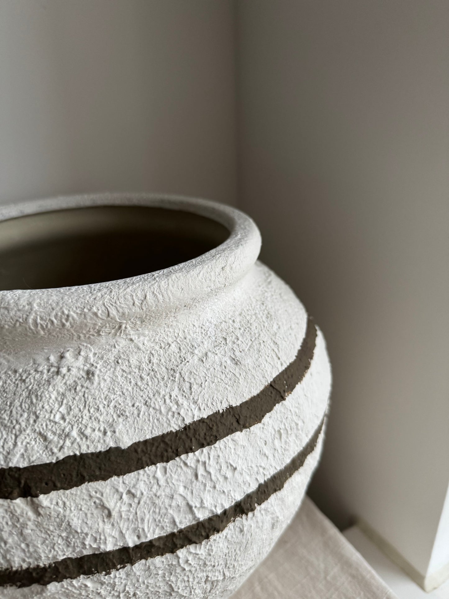 CLOUD  |  large round textured line detail white urn