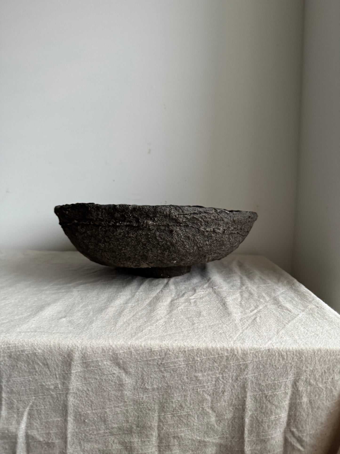 Handmade Papier-maché bowl  |  BROWN BLACK