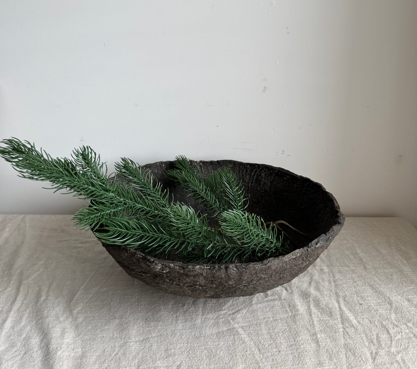 Handmade Papier-maché bowl  |  BROWN BLACK