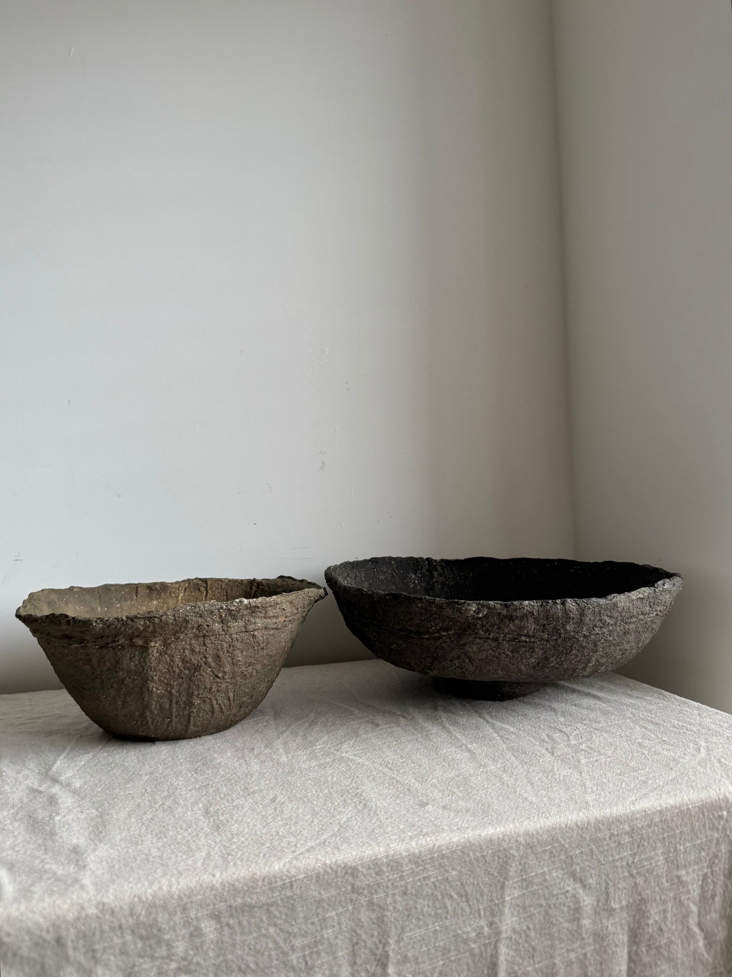 Handmade Papier-maché bowl  |  BROWN BLACK