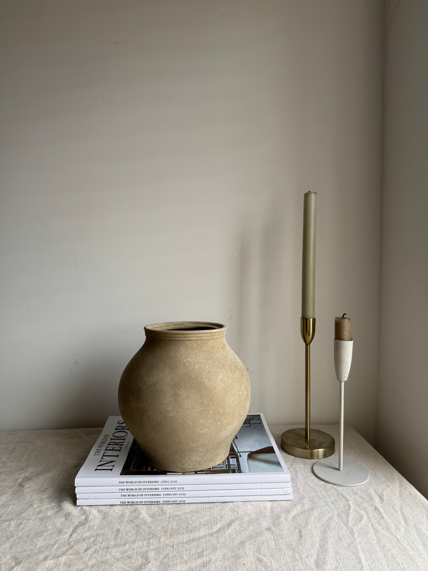 CLOUD  |  light beige stone effect rounded urn vase