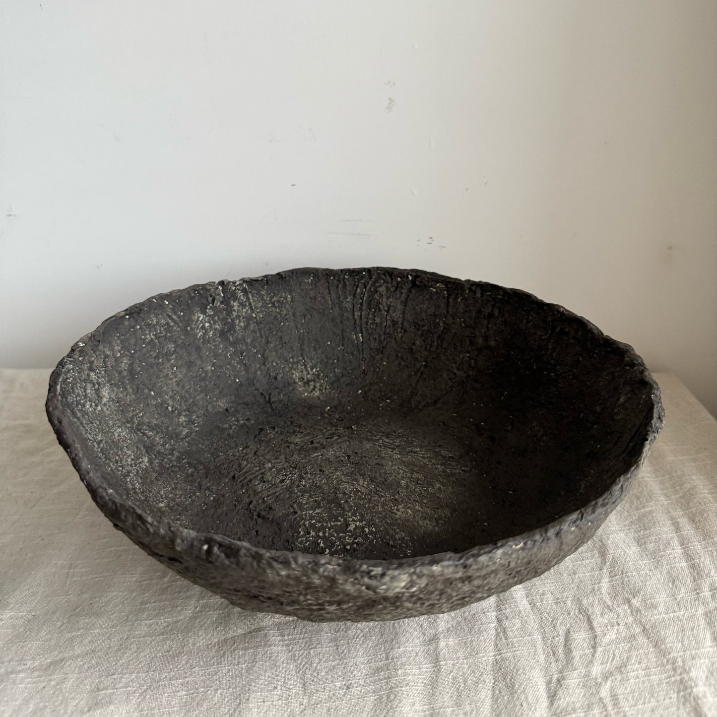 Handmade Papier-maché bowl  |  BROWN BLACK