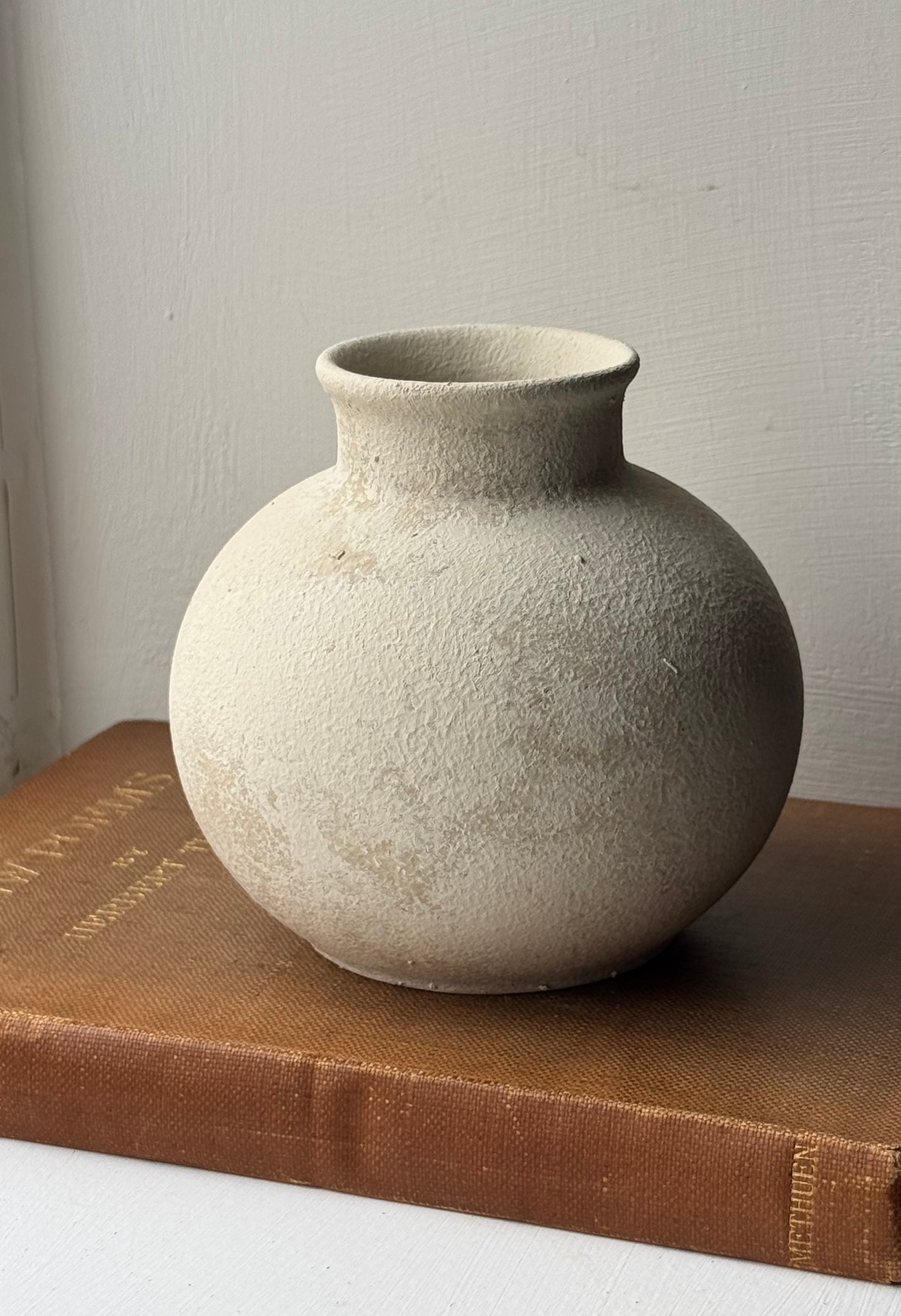 Up-Cycled | Soft Beige Small Rounded Pot