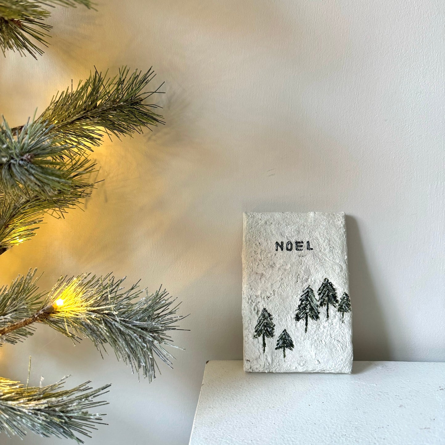 'NOEL' mini textured festive art