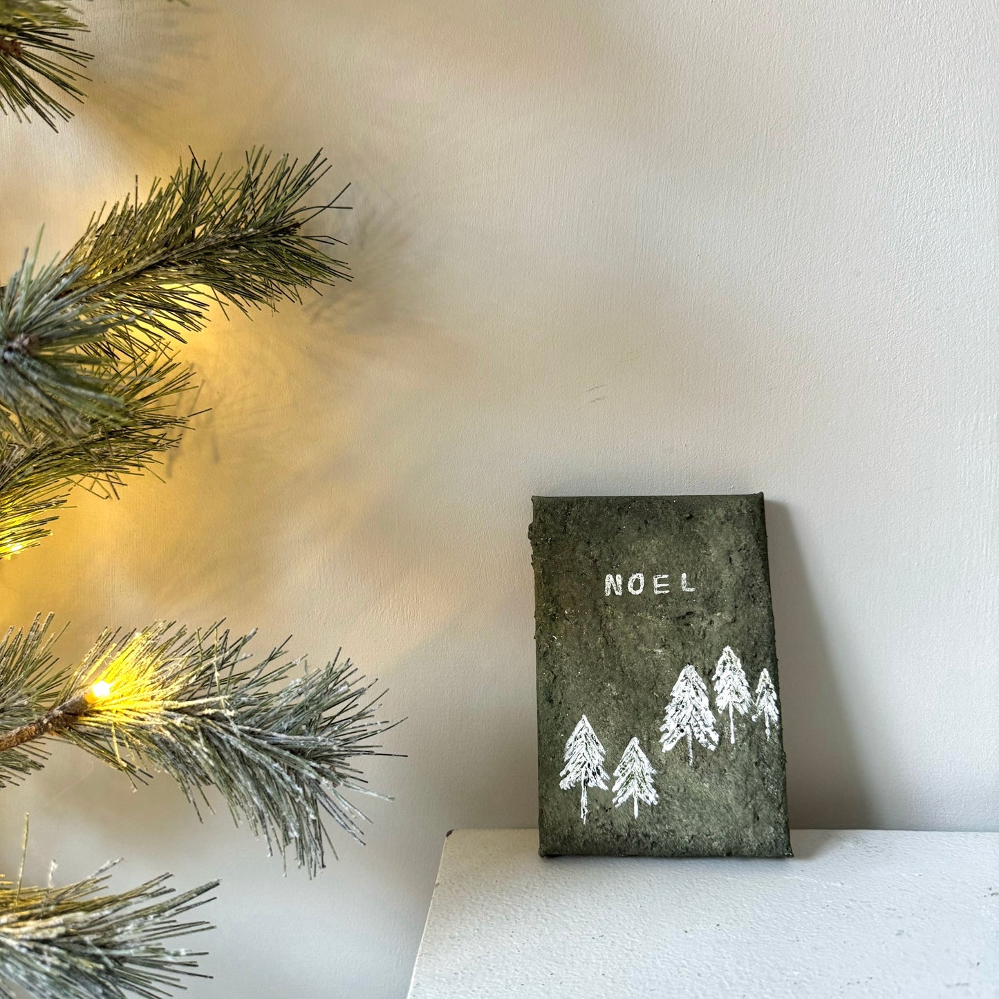 'NOEL' mini textured festive art