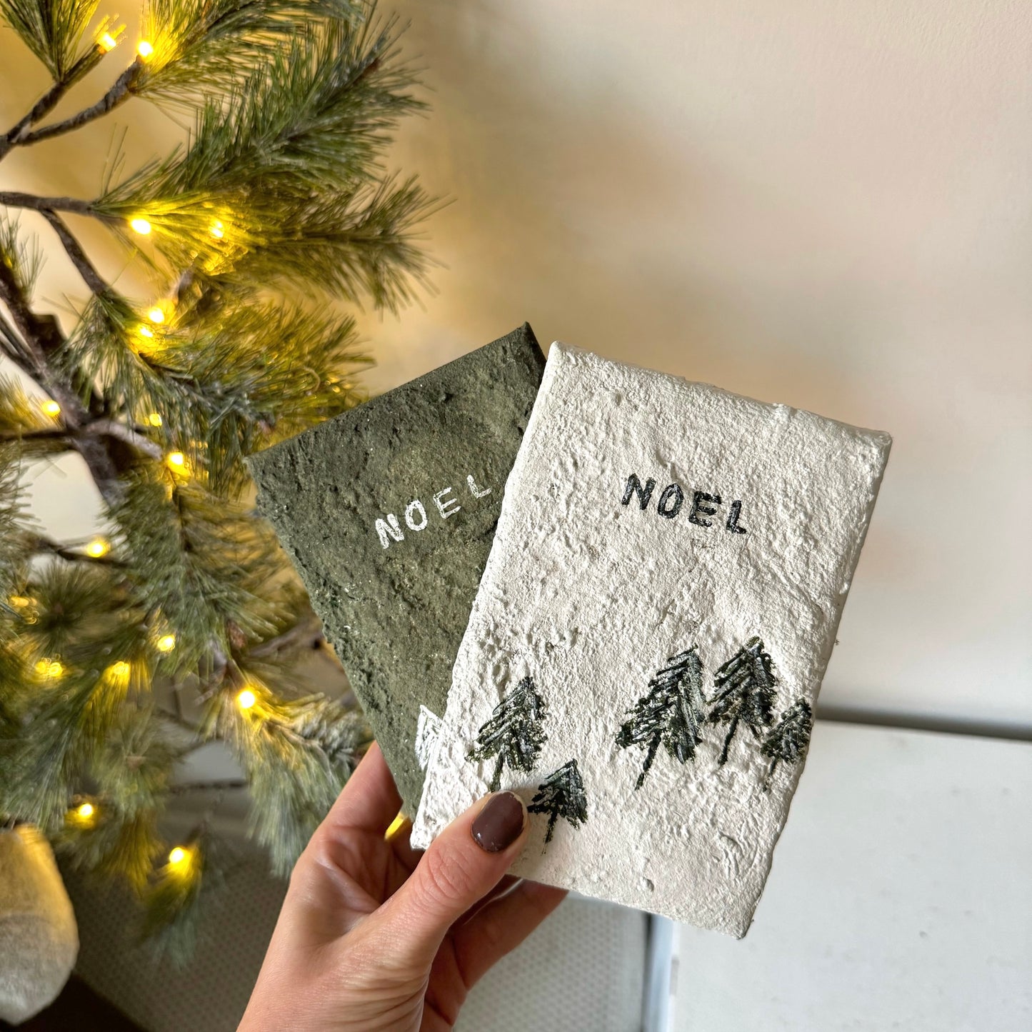 'NOEL' mini textured festive art