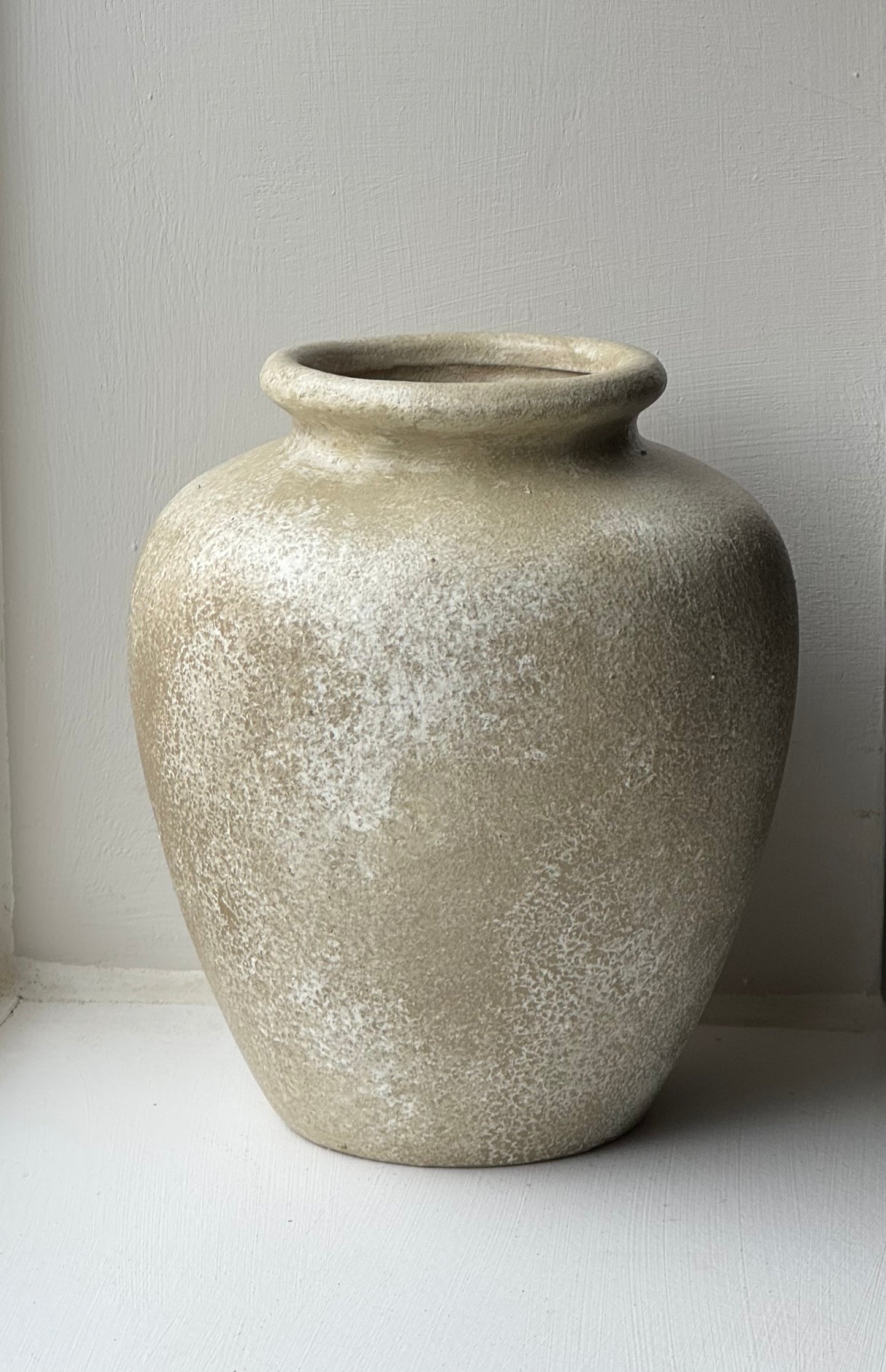 Up-Cycled | Stone-Effect Medium Rounded Urn