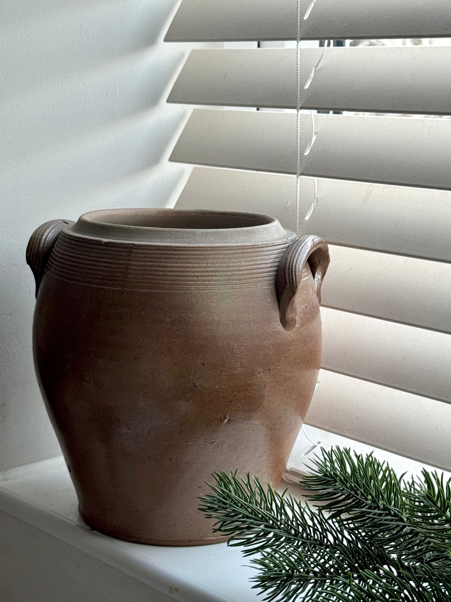 Large Brown Vintage Storage Pot