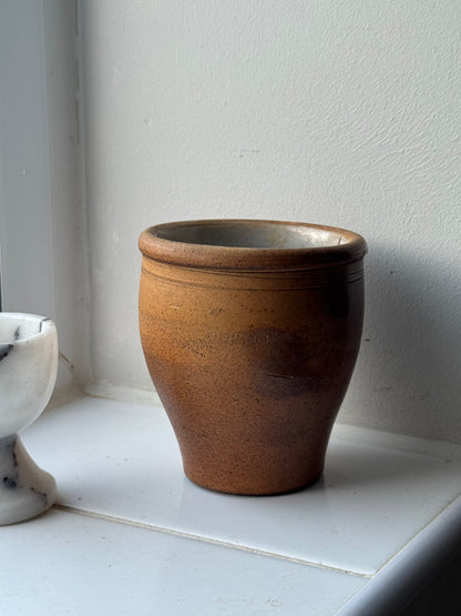 Small Vintage Tapered Pot