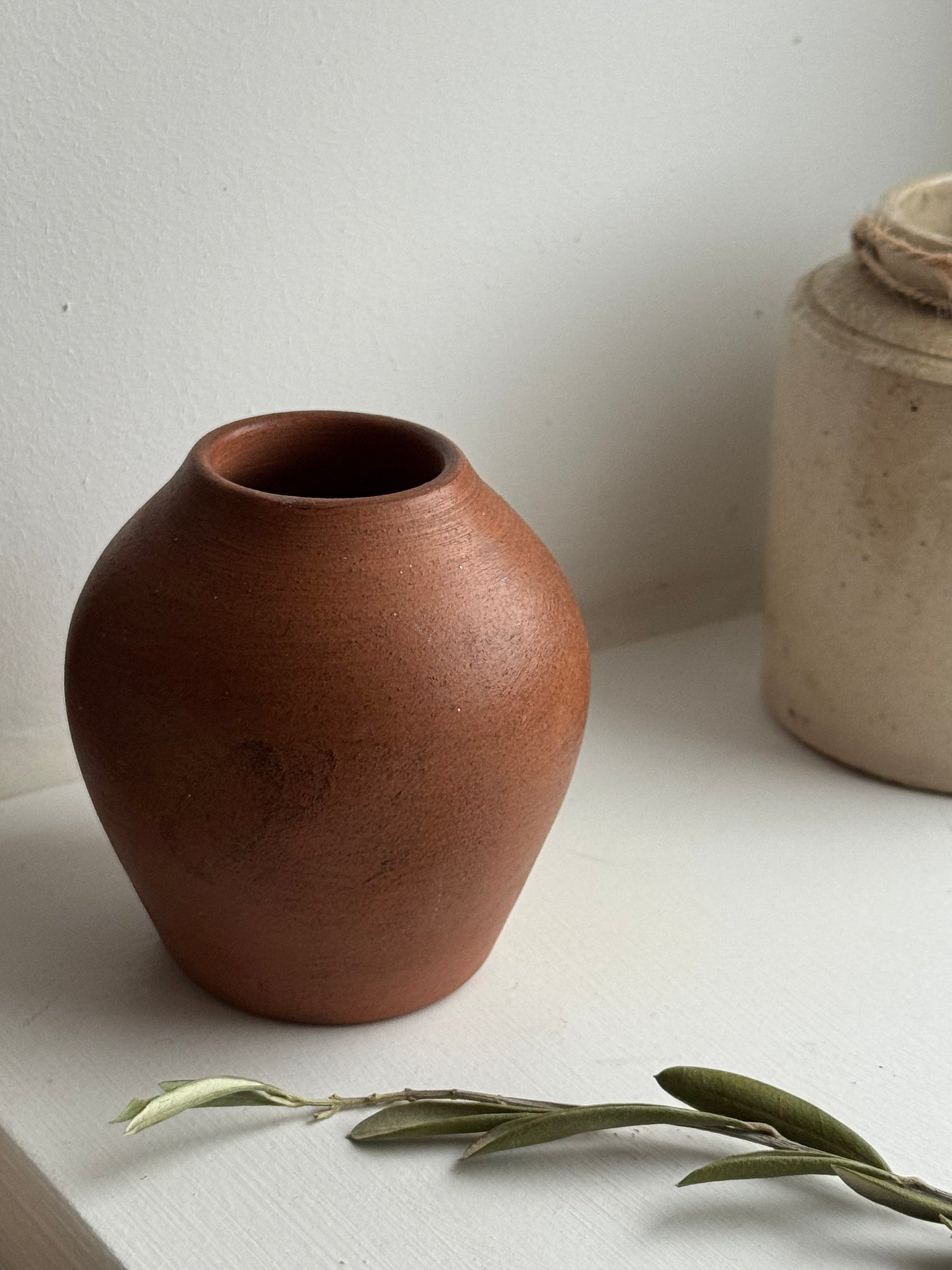 Mini Vintage Rounded Terracotta Pot
