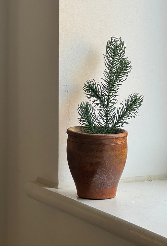 Small Vintage Tapered Pot