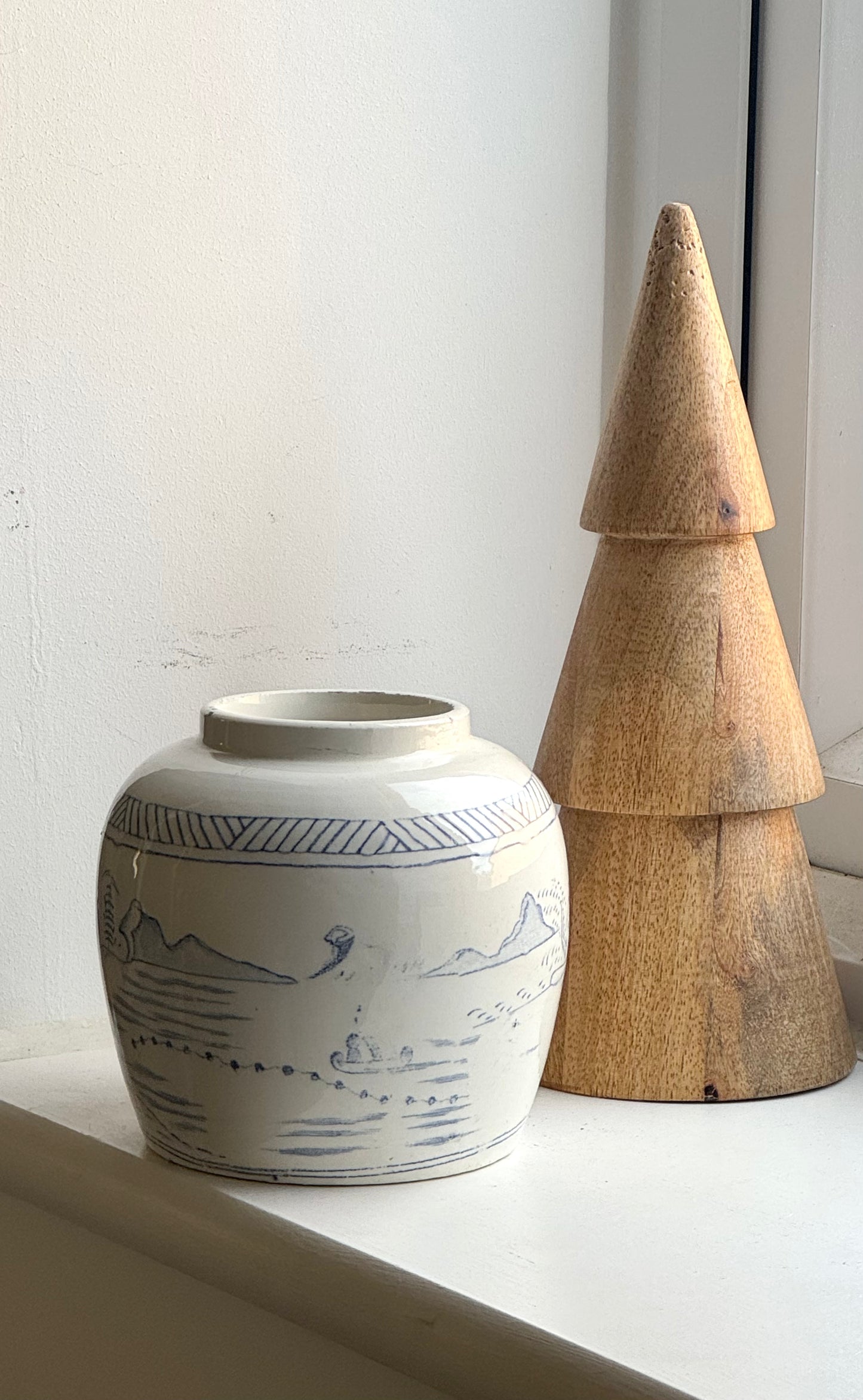 Vintage Chinese Ginger Jar