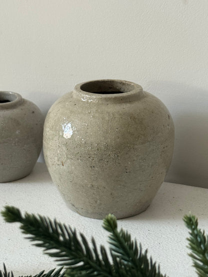 Oatmeal Glaze Antique Ginger Jar