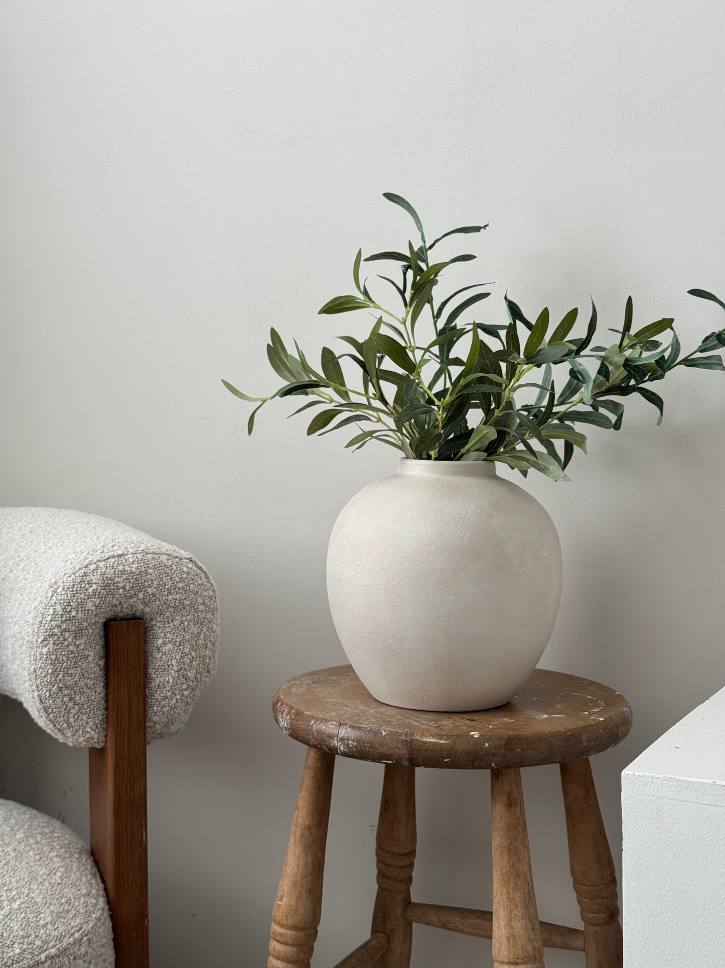 Up-Cycled | Watertight Round Off-White Vase