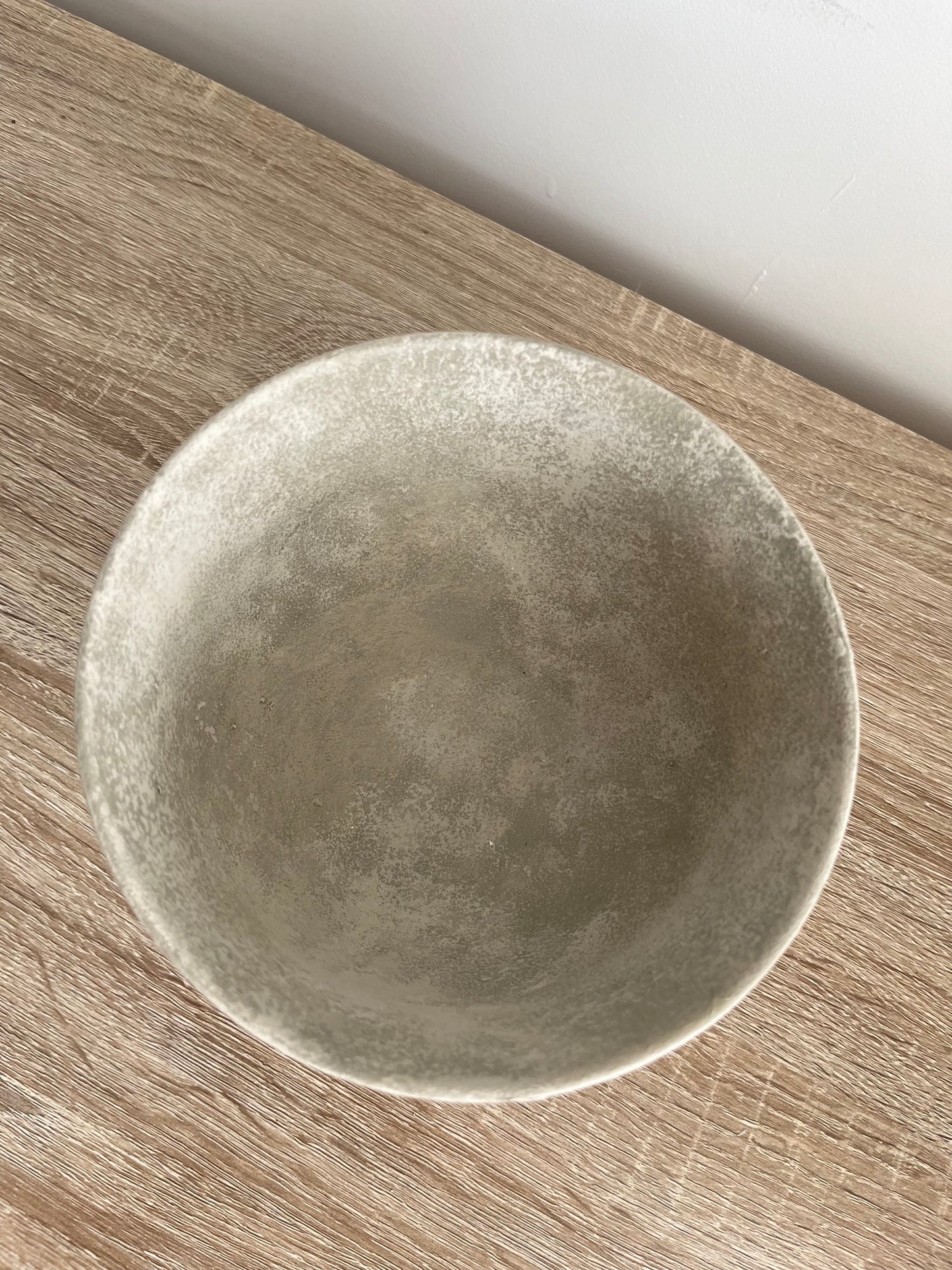 CLOUD  |  beige pedestal decorative bowl